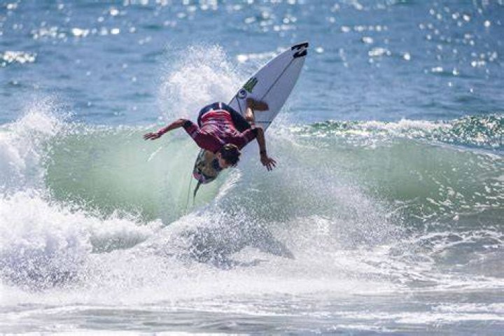Photos of Griffin Colapinto World Surf League