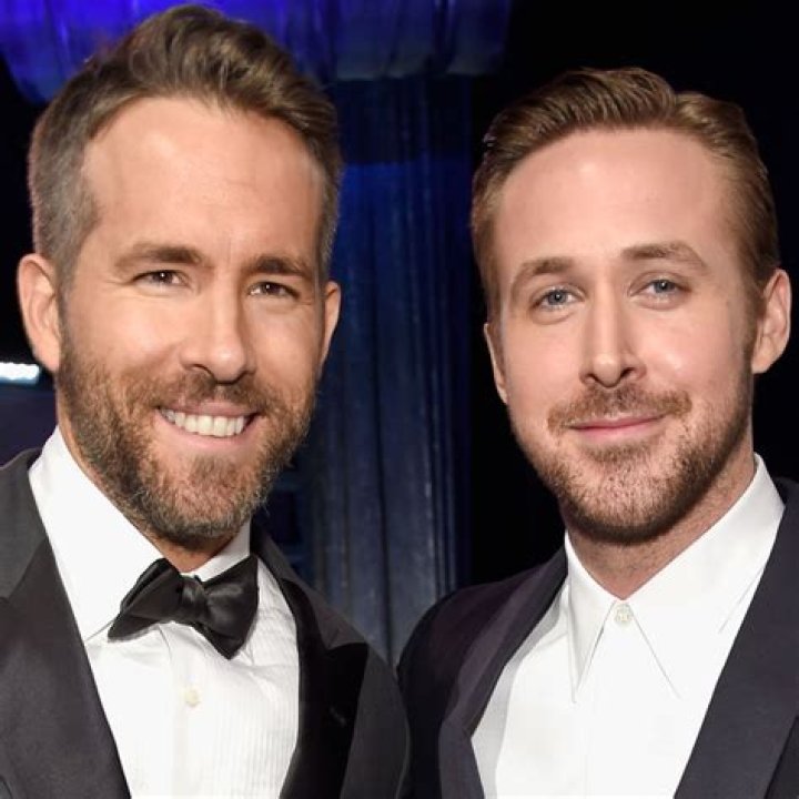 Photos of Ryan Reynolds and His Stunt Double in Costume as Deadpool
