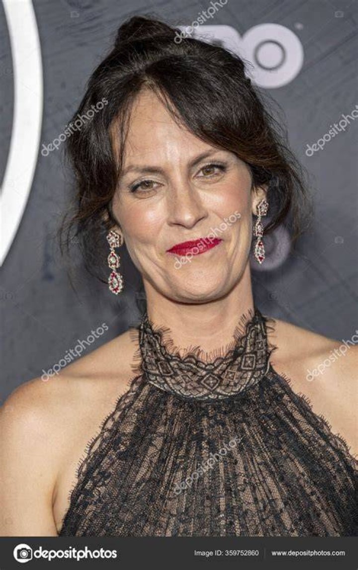 Picture of Annabeth Gish