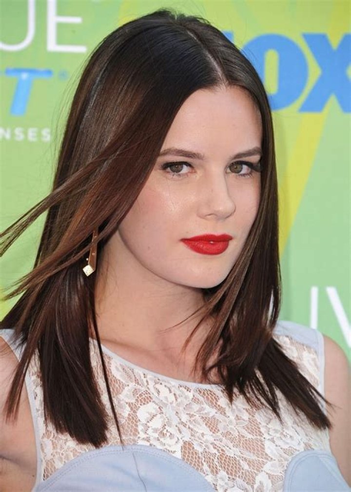 Picture of Chelsea Hobbs