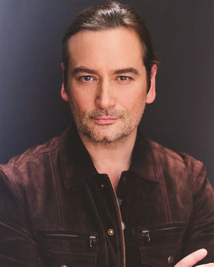 Picture of Constantine Maroulis