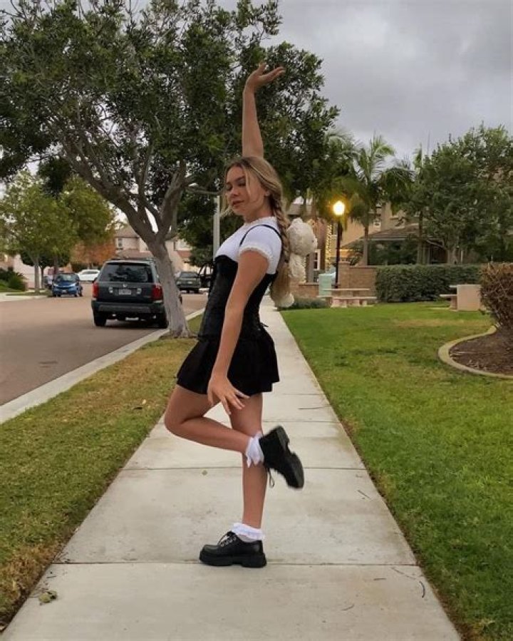 Picture of Ester Dobrik
