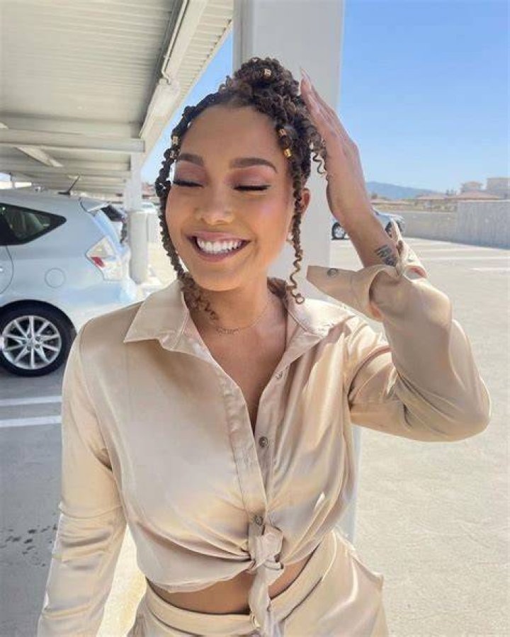Picture of Parker McKenna Posey