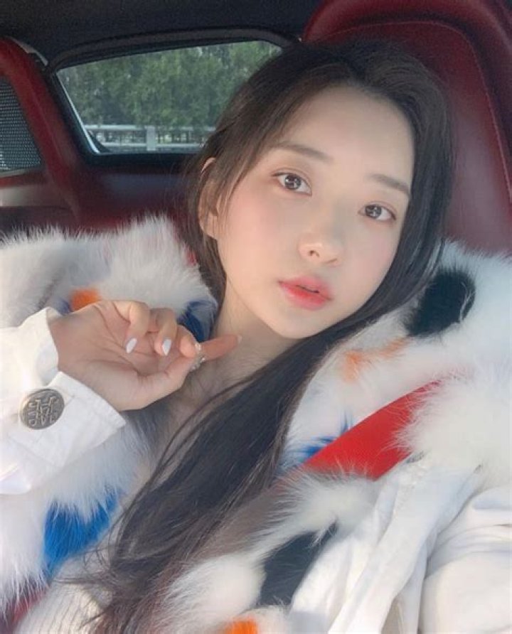 Picture of Shin Jae Eun