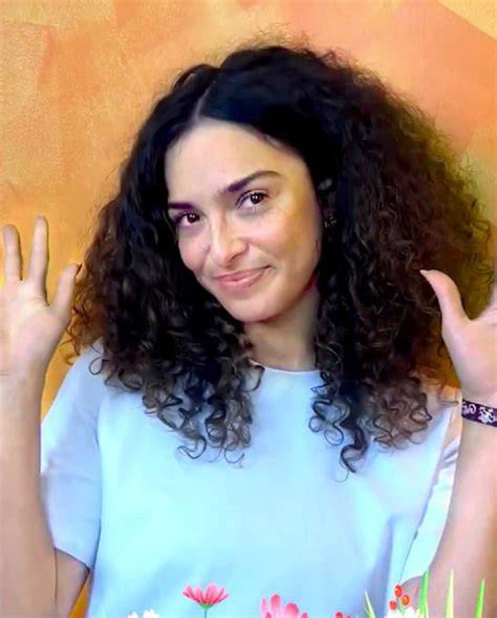 Pictures of Anna Shaffer
