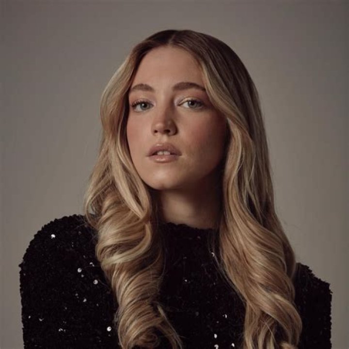 Pilar Pascual Height Weight Measurement Wiki Bio & Net Worth