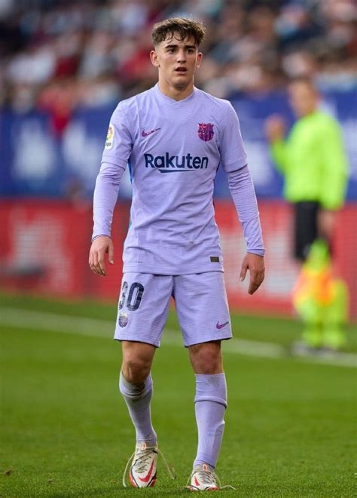 Pin by AlexSk8ter on Pablo Gavi Handsome football players, Barcelona