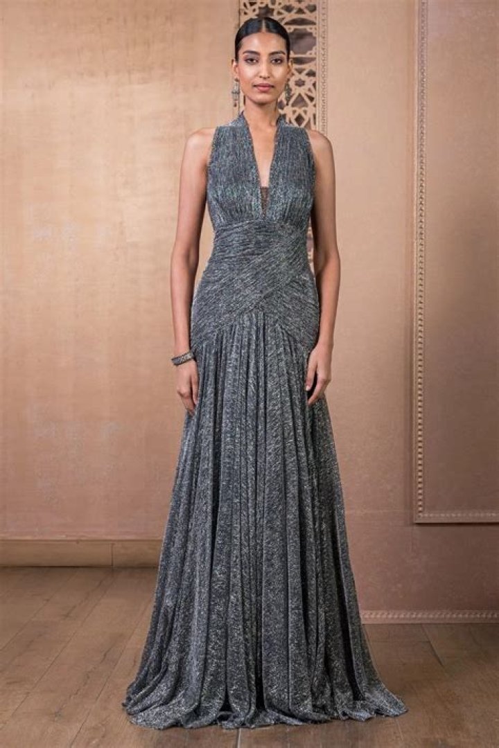 Pin by Cee on gown Kathryn bernardo hairstyle, Kathryn bernardo