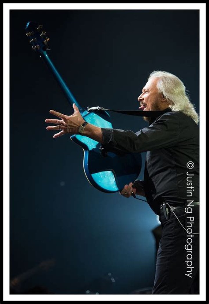 Pin on Barry gibb