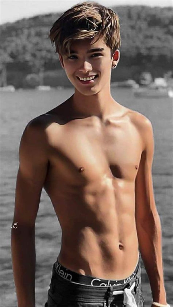 Pin on Pretty boys