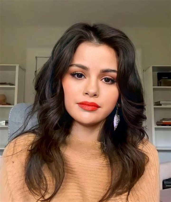 Pin on Selena