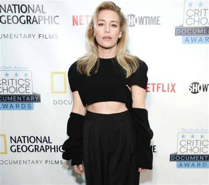 Piper Perabo Net Worth 2023 Awards Career Home Age