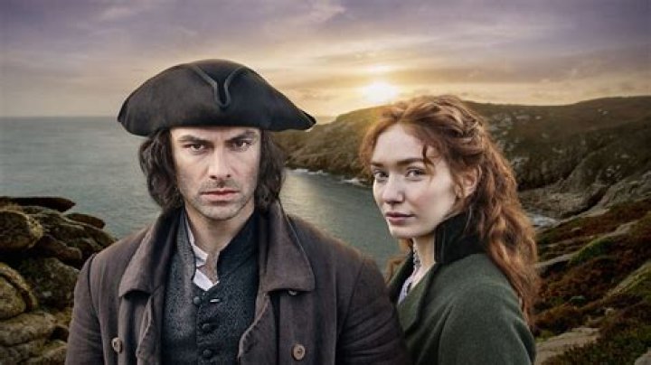 Poldark's Aidan Turner is Dating UnREAL's Caitlin FitzGerald! Photo
