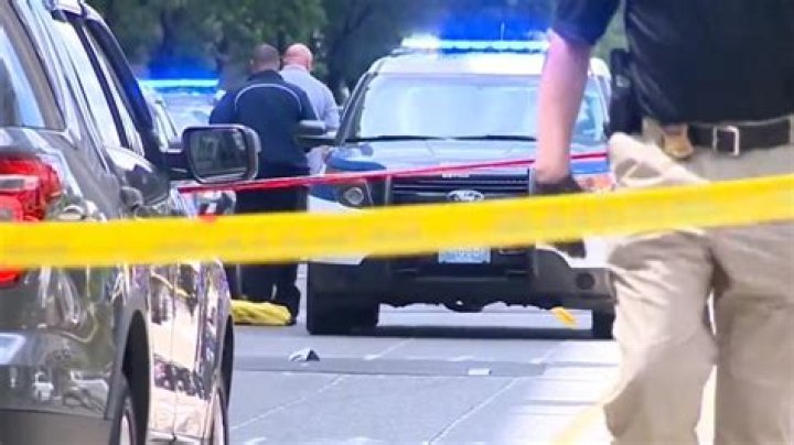 Police respond to shooting at Fashion Place Mall in Murray, 2 victims