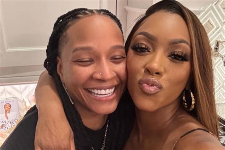 Porsha Williams Tells Followers That Valentine&rsquo;s Day Is Round The Nook