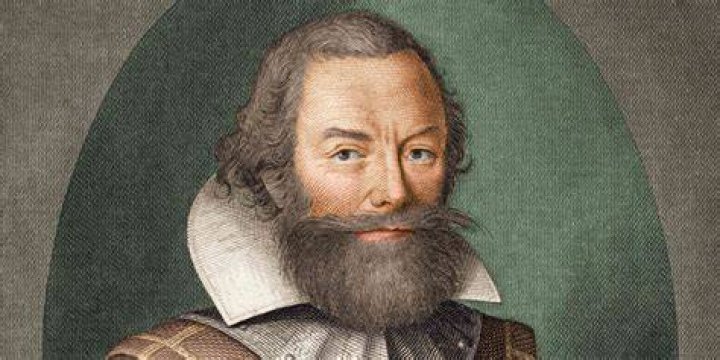 Portrait of Tom Smyth
