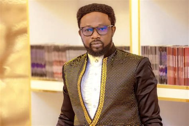 Powerful Nigerian Prophet, Joshua Iginla Visits SCOAN, His Members