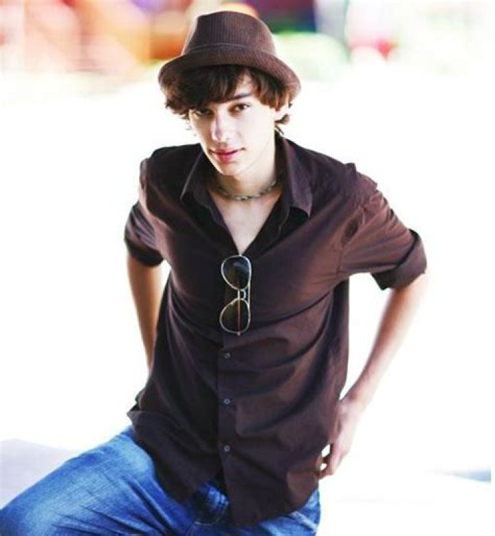 Poze Devon Bostick Actor Poza 31 din 37 CineMagia.ro