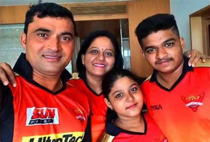Pravin Tambe Wife, Age, Height, IPL, Stats, Teams, Movie