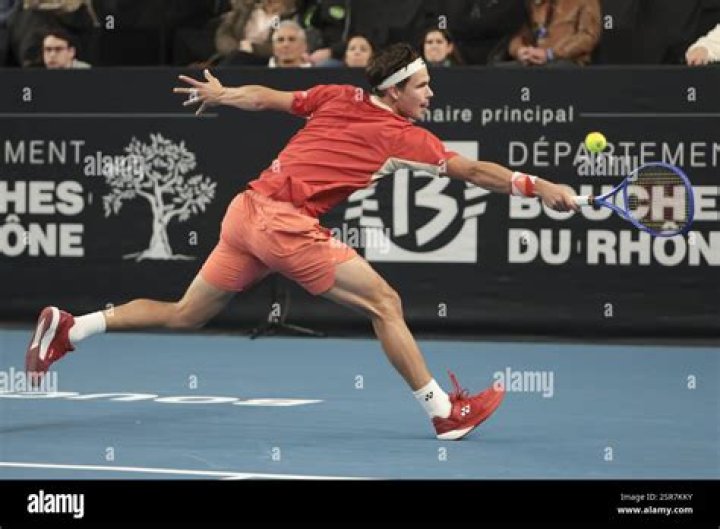 Pr&eacute;scolaire Tr&ecirc;ve M&eacute;diateur altmaier tennis Berceau remplir Fermer &agrave; cl&eacute;