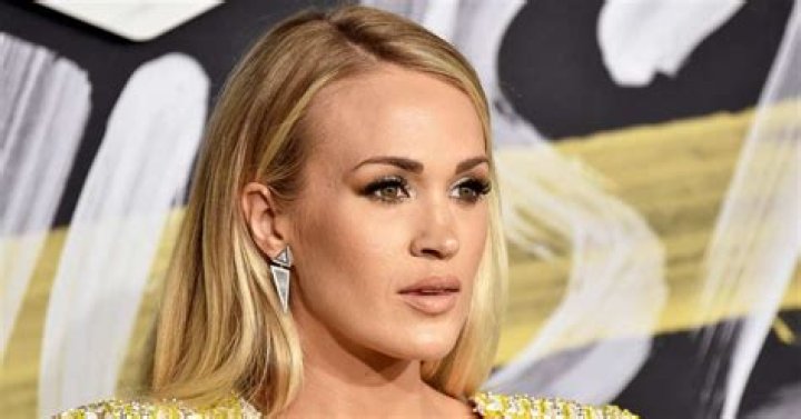 Pregnant Carrie Underwood Cancels Shows &lsquo;Due to Illness&rsquo;