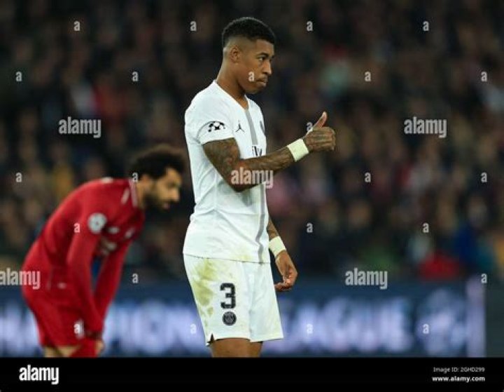 Presnel Kimpembe of PSG gives his children Kayis and Kahil, a