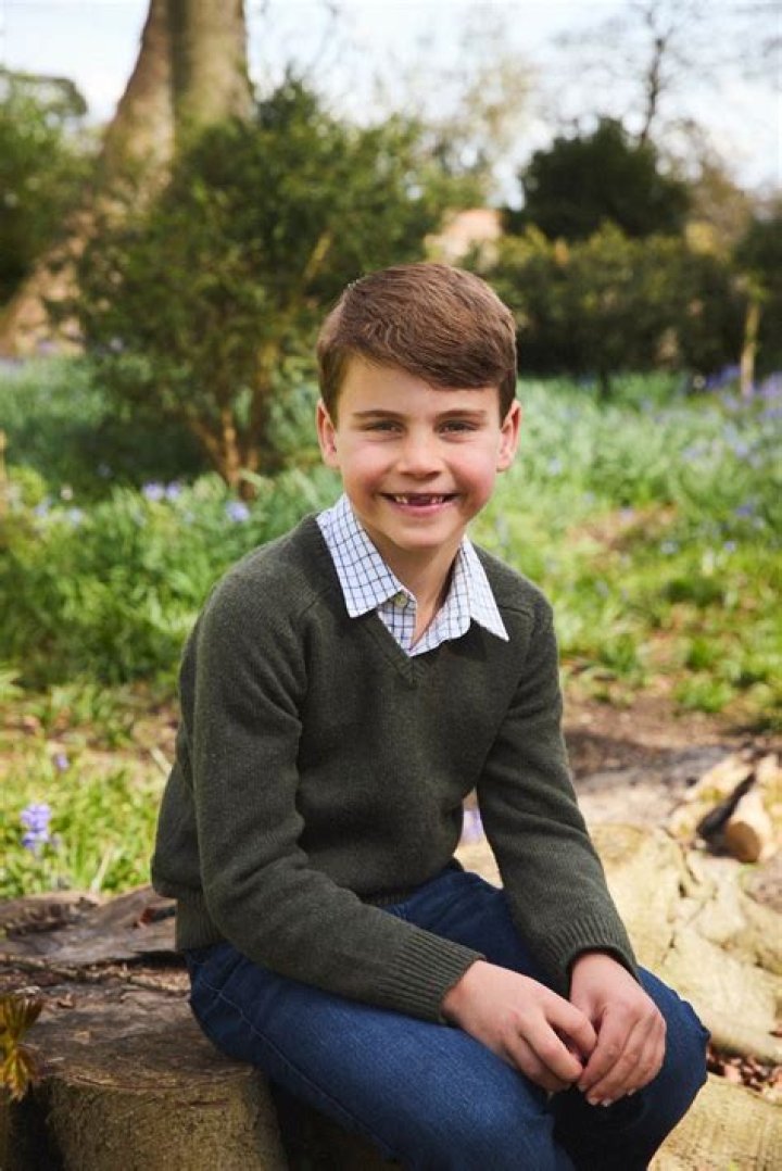 Prince Louis' behavior at the coronation sparks speculation on social