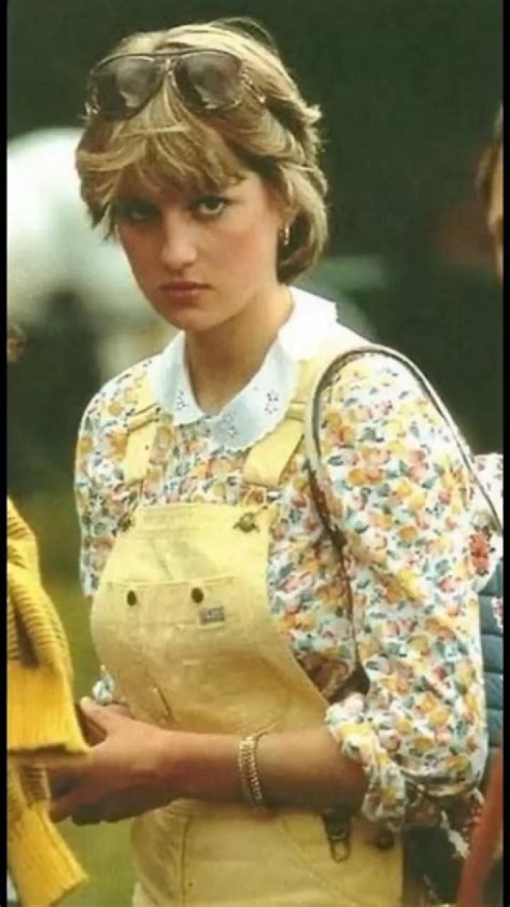 Princess Diana 9 Ways to Recreate Her Style Vanity Fair
