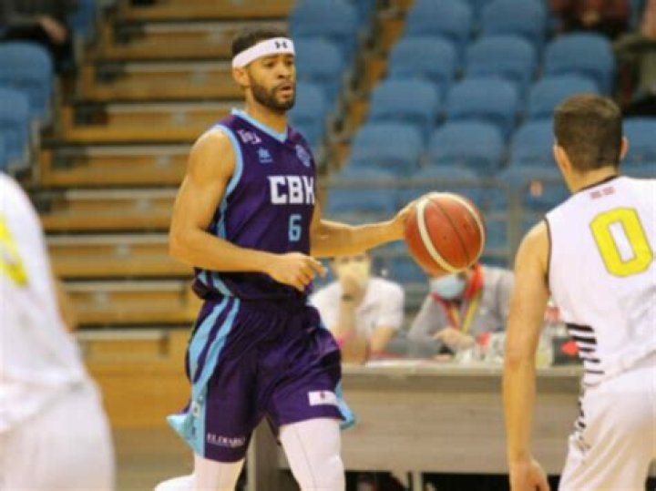 Pro basketball player &Oacute;scar Cabrera Adames dies of heart attack after