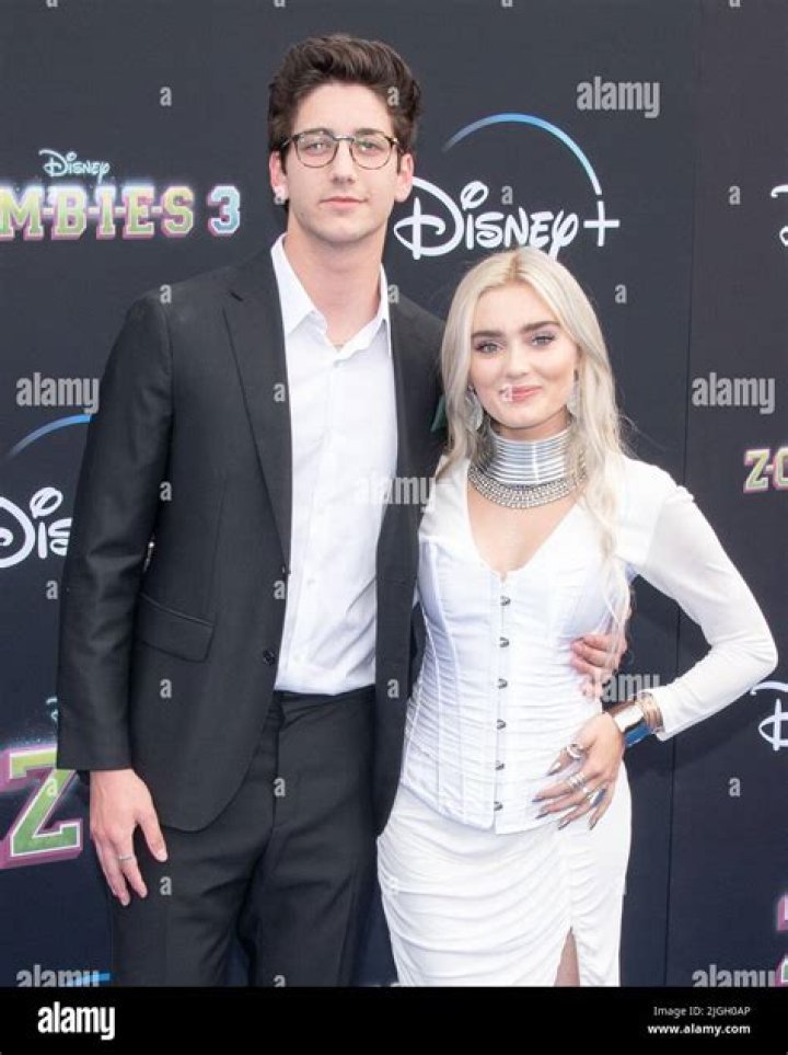 Proof Meg Donnelly & Milo Manheim&rsquo;s Friendship Is A True Gift Meg