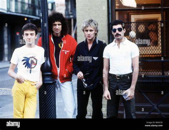 Queen freddie mercury, John deacon, Freddie mercury