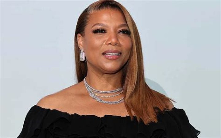 Queen Latifah shares 'love' for partner at 2021 BET Awards