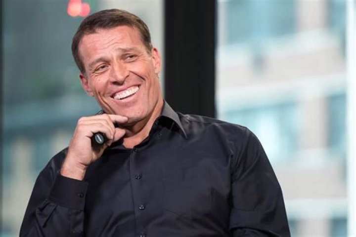 Qui est Tony Robbins et pourquoi estil si inspirant pour les jeunes