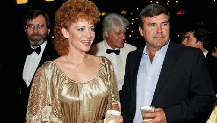Qui Reba Mcentires ExMari Est Sortir Ensemble Maintenant Vous Rendra