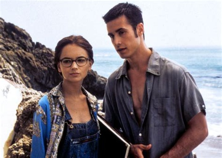 Rachael Leigh Cook First Meeting With Freddie Prinze Jr