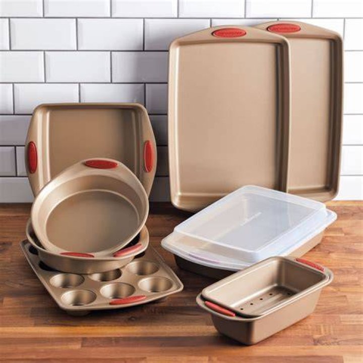 rachael ray bakeware set with orange grips