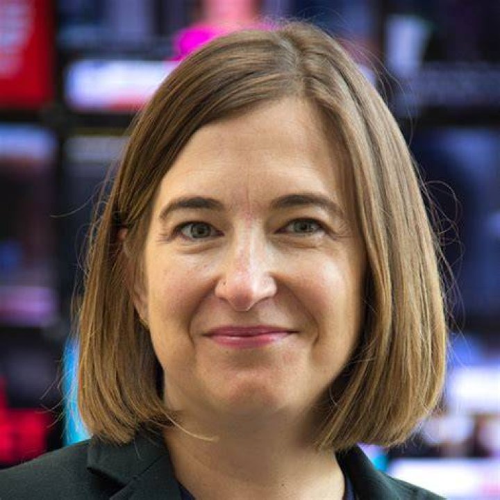 Rachel Young, Ph.D. School of Journalism and Mass Communication The