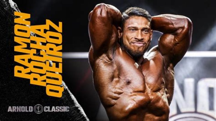 Ramon Rocha Querioz Shows Off Shredded Physique Weeks Out From 2022
