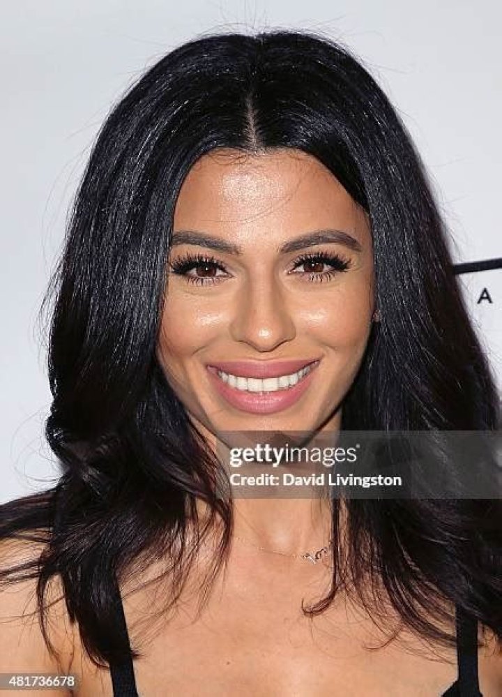 Rare Pics Of Teni Panosian With Her Boyfriend Celebritopedia