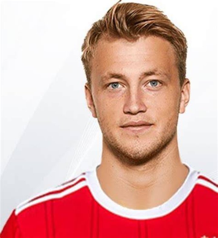 Rasmus Hojlund Age, Height, Weight, Relationship, Affairs, Family