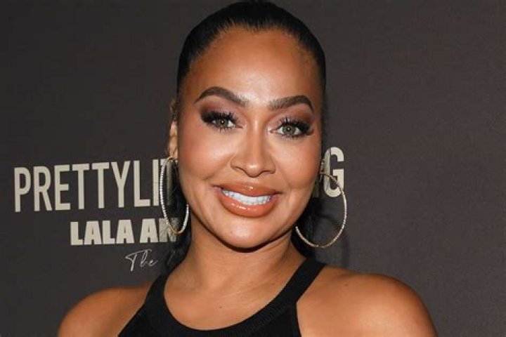 RavenSymon&eacute; on Why She's Grateful Her Wife Hadn't Seen Her Old Show