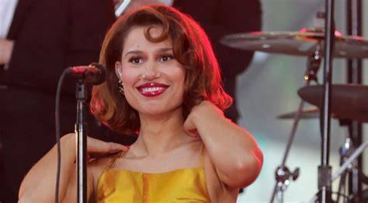 Raye Net Worth How Much Does Raye Make? Popnable