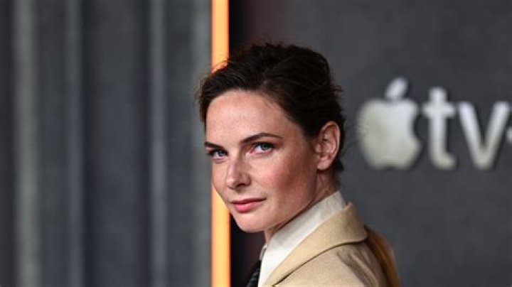 Rebecca Ferguson &mdash; Rebecca Ferguson and partner Joel on set of