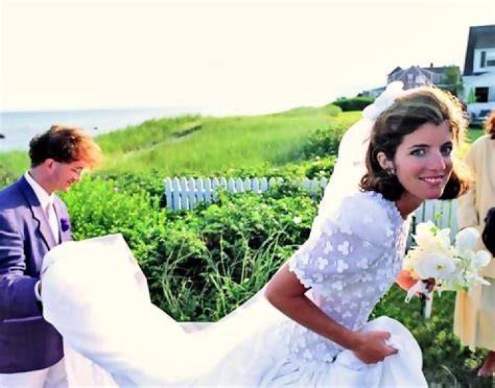 Remembering Caroline Kennedy's Wedding, 31 Years Later Caroline