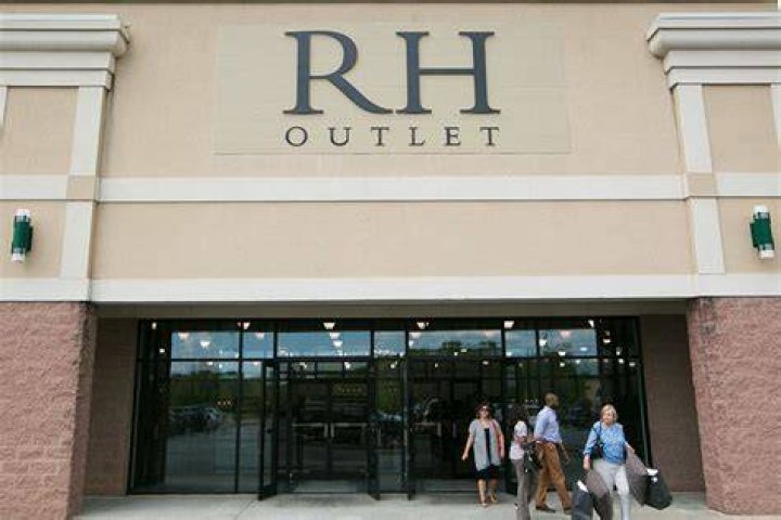 RH Outlet Leases 17,000 SF in South Miami Comras Company