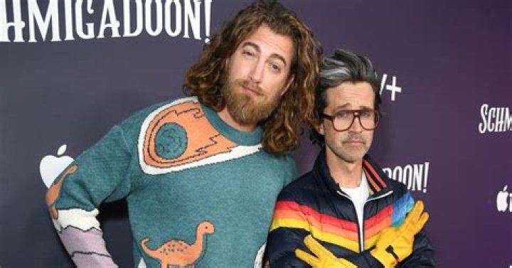 Rhett Mclaughlin Net Worth 2020 Age, Height, Weight, Wife, Kids, Bio