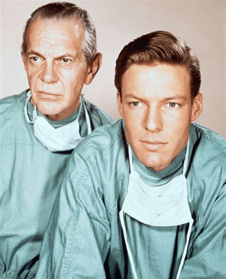 Richard Chamberlain became the golden boy after Dr. Kildare this is