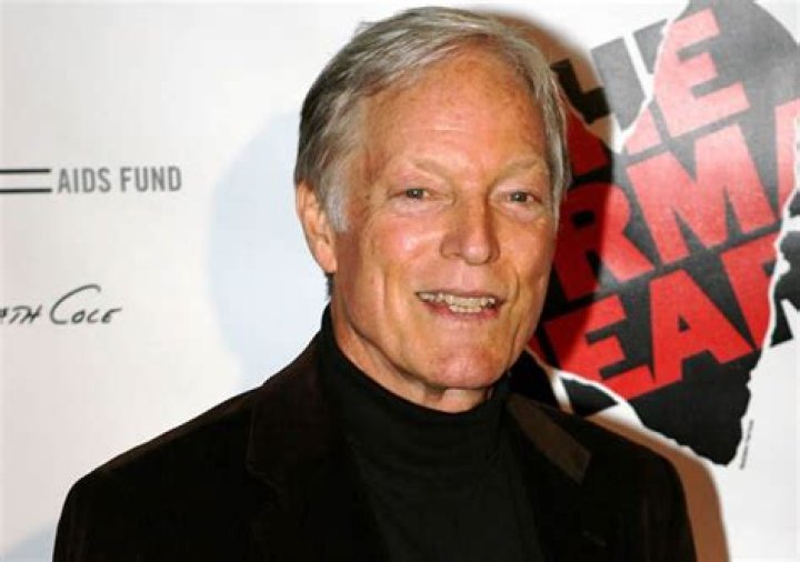 Richard Chamberlain Bio, Wiki, Age, Height, Wife, Family, The Thorn