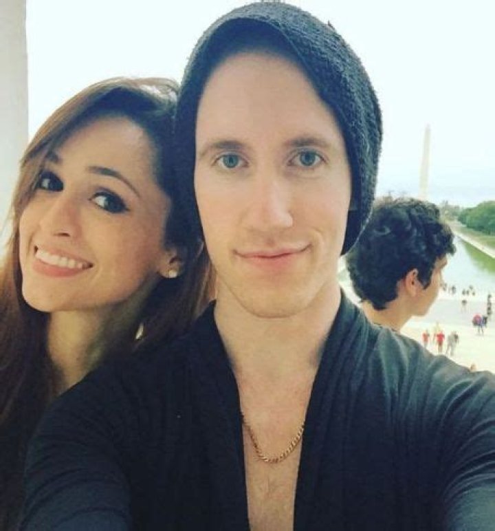 Richard Giese and Jaclyn Glenn together in a YouTube video