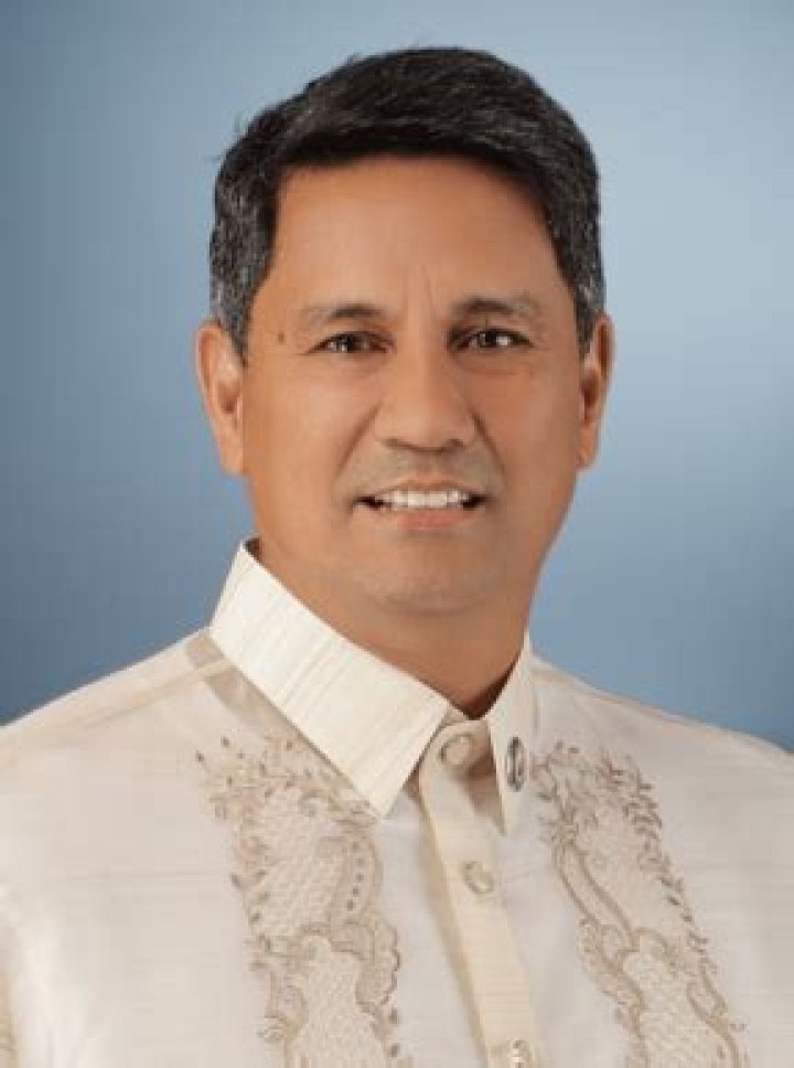 Richard Gomez Biography Profiles